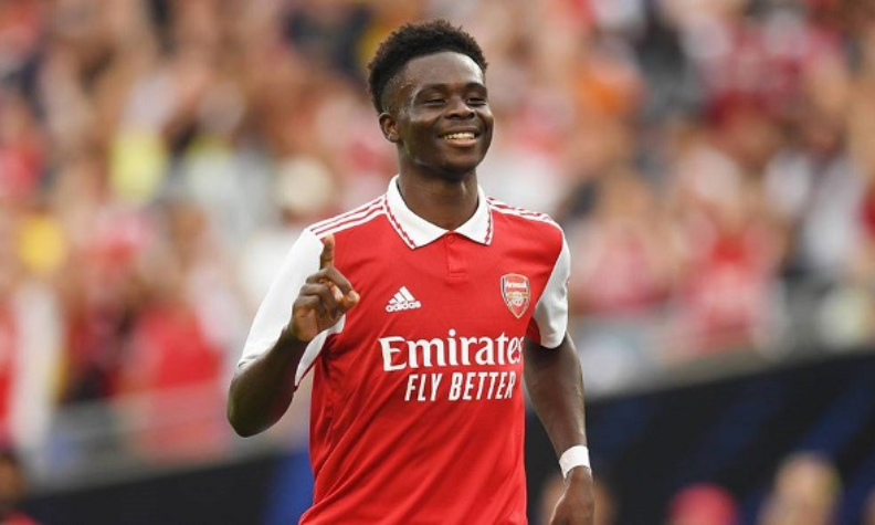 BUKAYO SAKA: KHI NGỌC TRAI ĐEN PHÁT SÁNG !